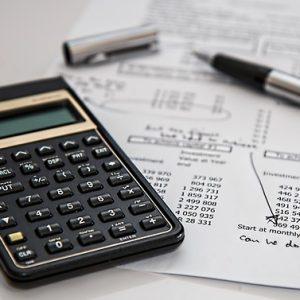 do expats pay taxes abroad